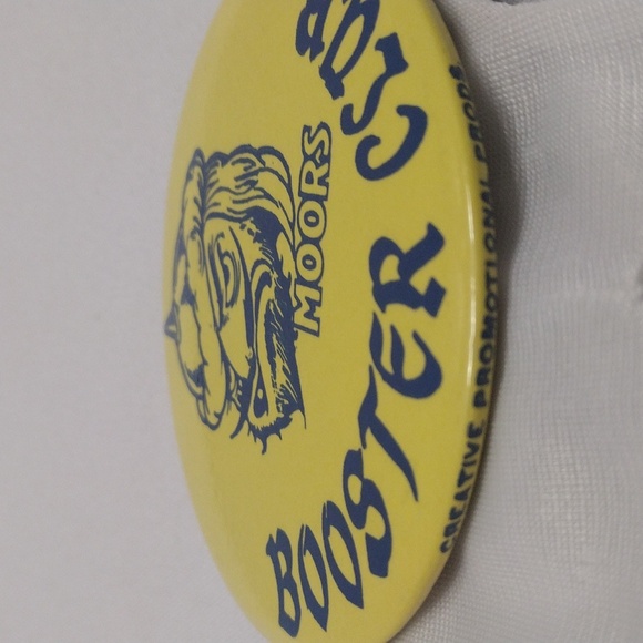 Moors Booter Club Yellow Pin - Picture 6 of 6